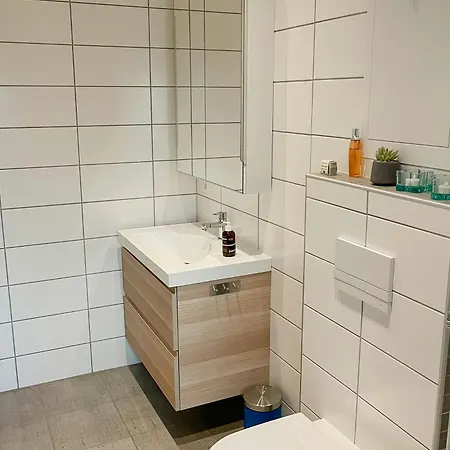 Seafront Retreat With Panoramic Mountain Views Casa de Férias